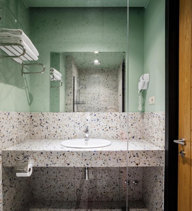 Address Inn Тбилиси Екстериор снимка