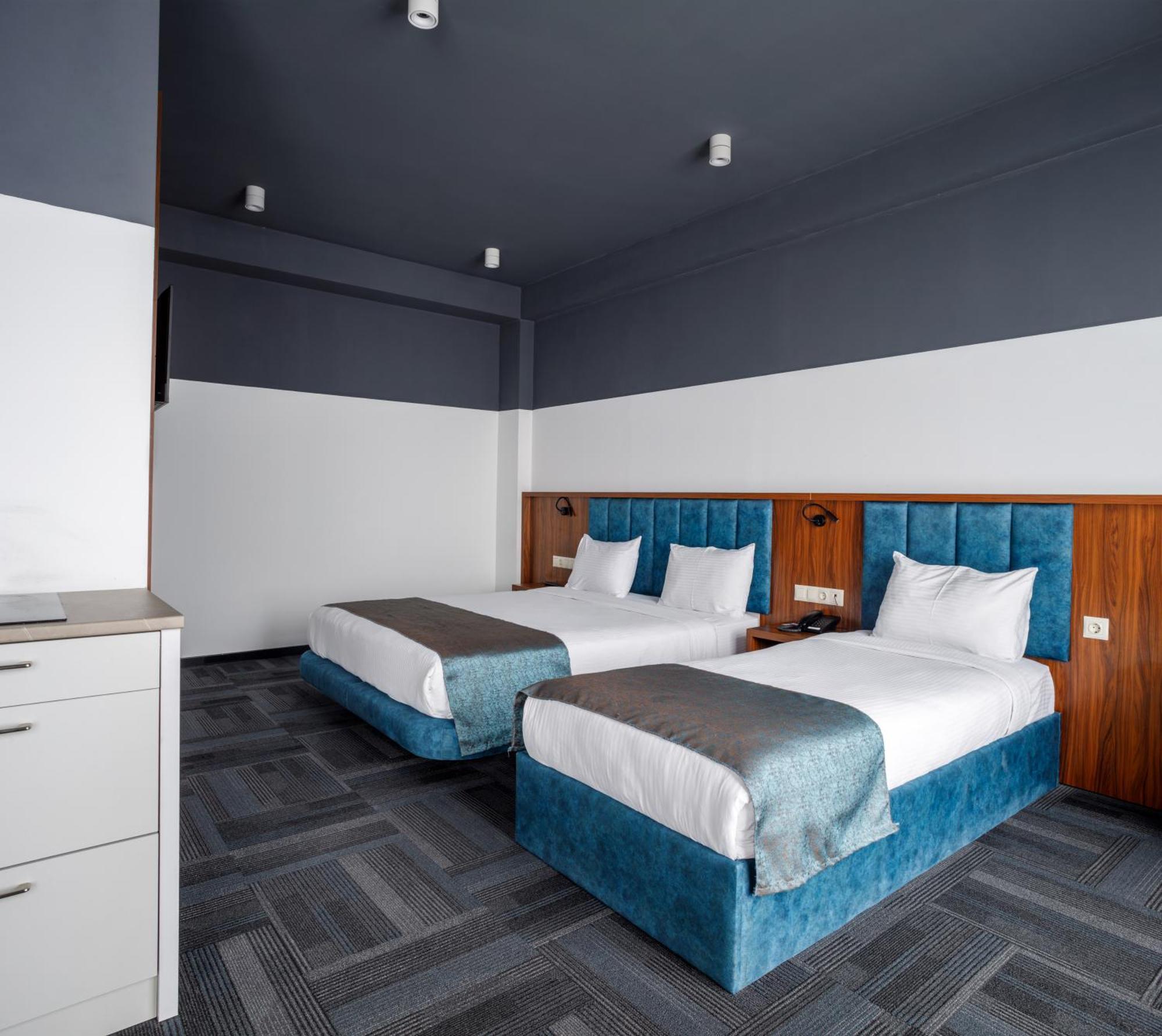 Address Inn Тбилиси Екстериор снимка