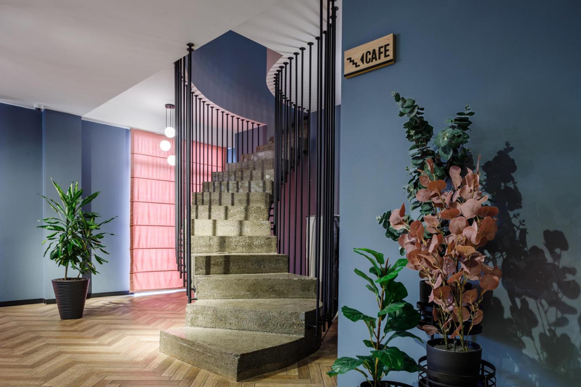 Address Inn Тбилиси Екстериор снимка