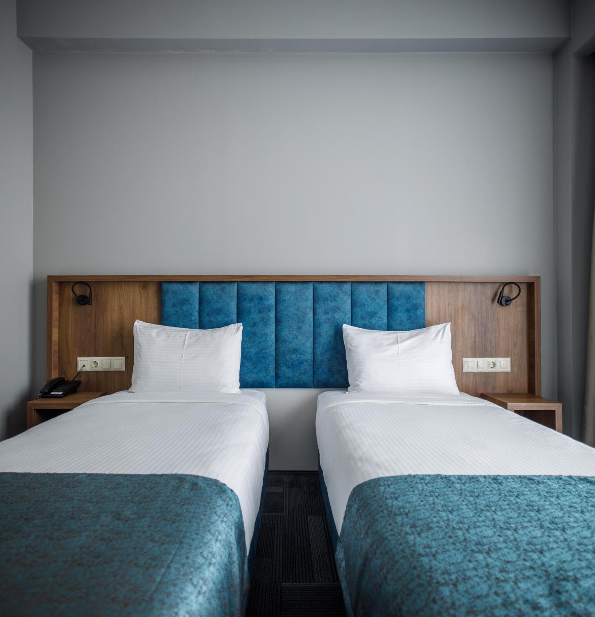 Address Inn Тбилиси Екстериор снимка